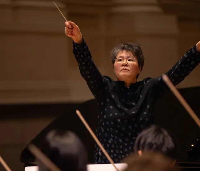 Mei-Ann Chen conducts the SFCM Orchestra.