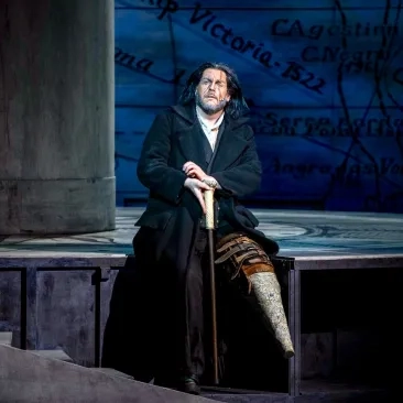 Richard Cox as Captain Ahab in 'Moby Dick.' (Credit: Michael Brosilow/Chicago Opera Theater)