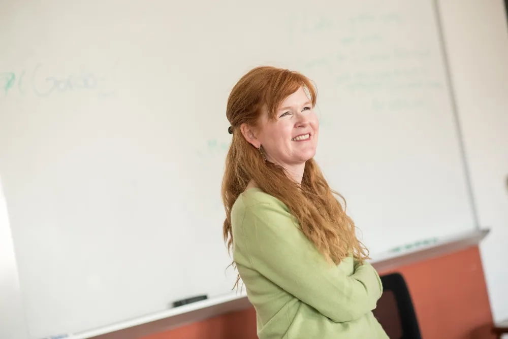 Sarah Cahill teaching at SFCM in 2016.