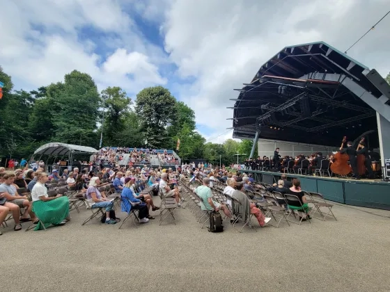 Jaco Wong and the Santa Rosa Symphony Youth Orchestra performing in Amsterdam.
