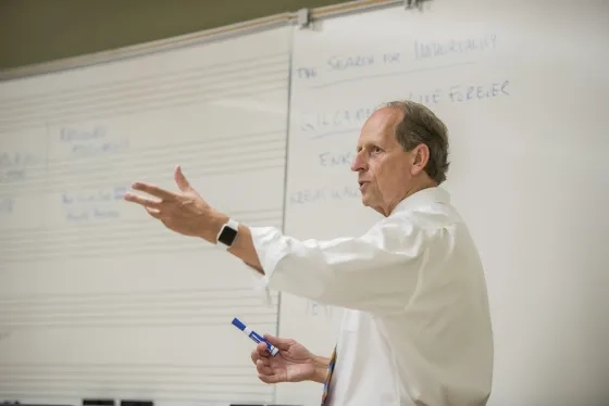 Dr. Nikolaus Hohmann lectures in 2016.  Dr. Nikolaus Hohmann lectures in 2016.