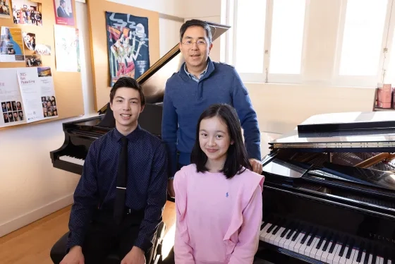 Professor Yoshikazu Nagai with David and Isabel. 