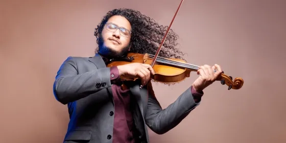 Nasr Sheikh ’21 headshot viola