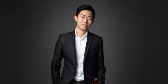 Zhenwei Shi