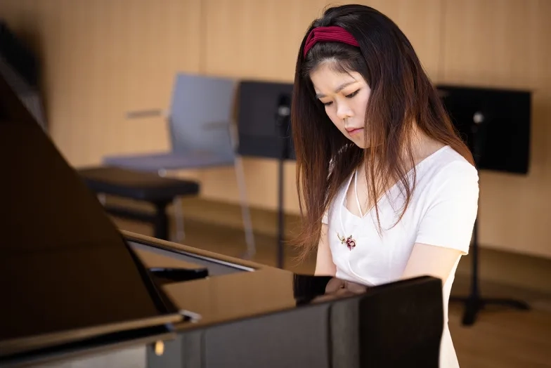 Helen Wu.