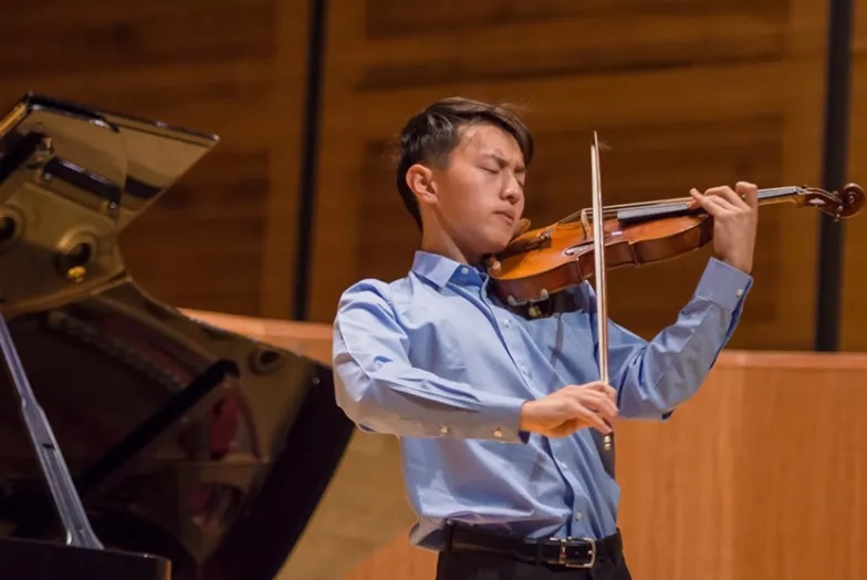 Alex Zhou