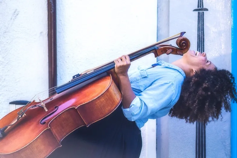 A photo of student and cellist Mia Pixley