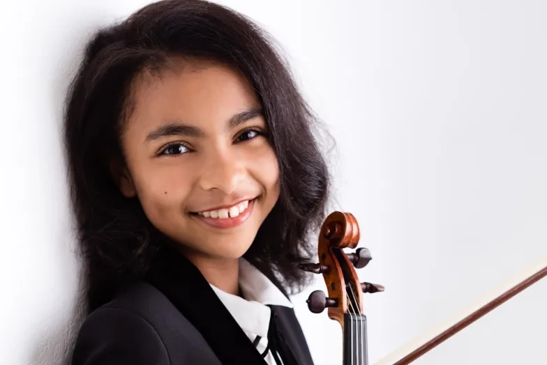Amaryn Olmeda, Violin, Pre-college, SFCM, Philadelphia Orchestra