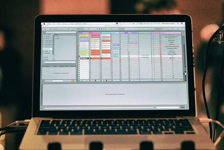 Dren McDonald teaching a class at the San Francisco Conservatory of Music